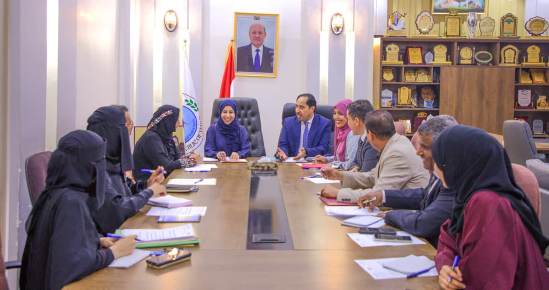 Ministers of Planning and Youth and Sport Discuss Funding for the Rehabilitation of Sports Facilities in Aden